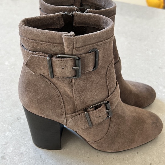 Vince Camuto "Simlee" Soft Tan Suede Leather Buckle Detail Side Zip Ankle Boots - Picture 4 of 16